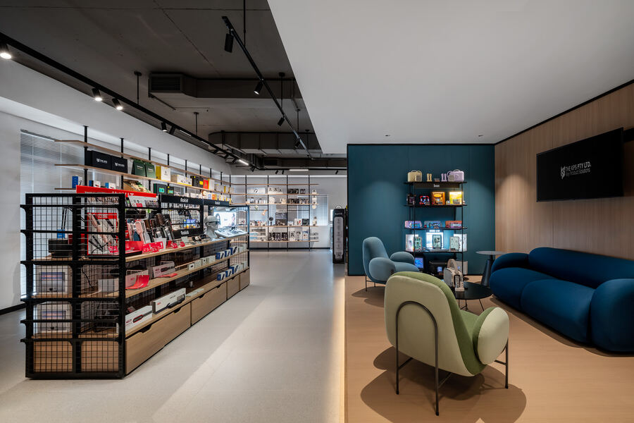 Showroom lounge and retail display
